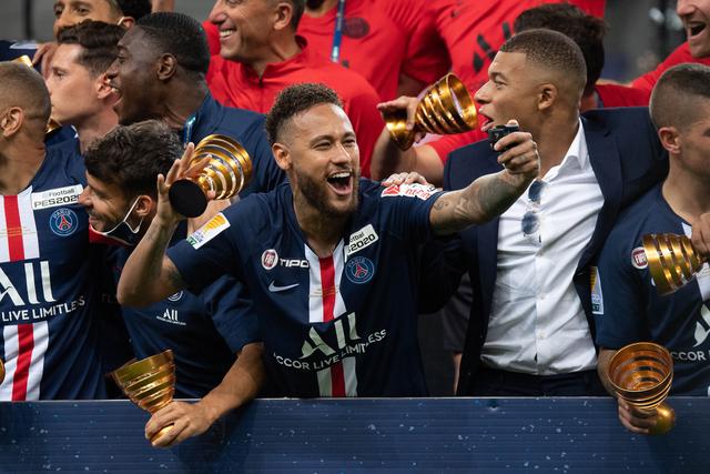 萨林杰35+16贺希宁准绝杀 深圳1分险胜同曦